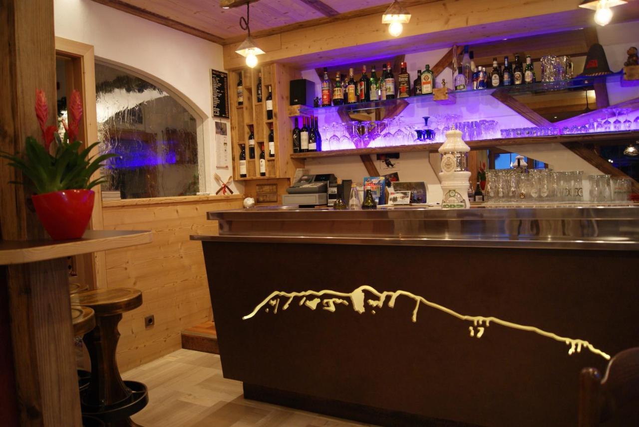 Pension Rungg Badia (South Tyrol) Bagian luar foto