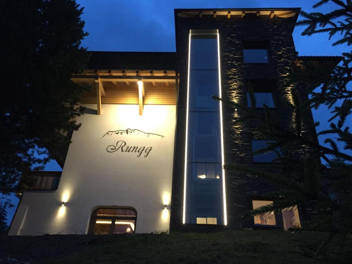 Pension Rungg Badia (South Tyrol) Bagian luar foto