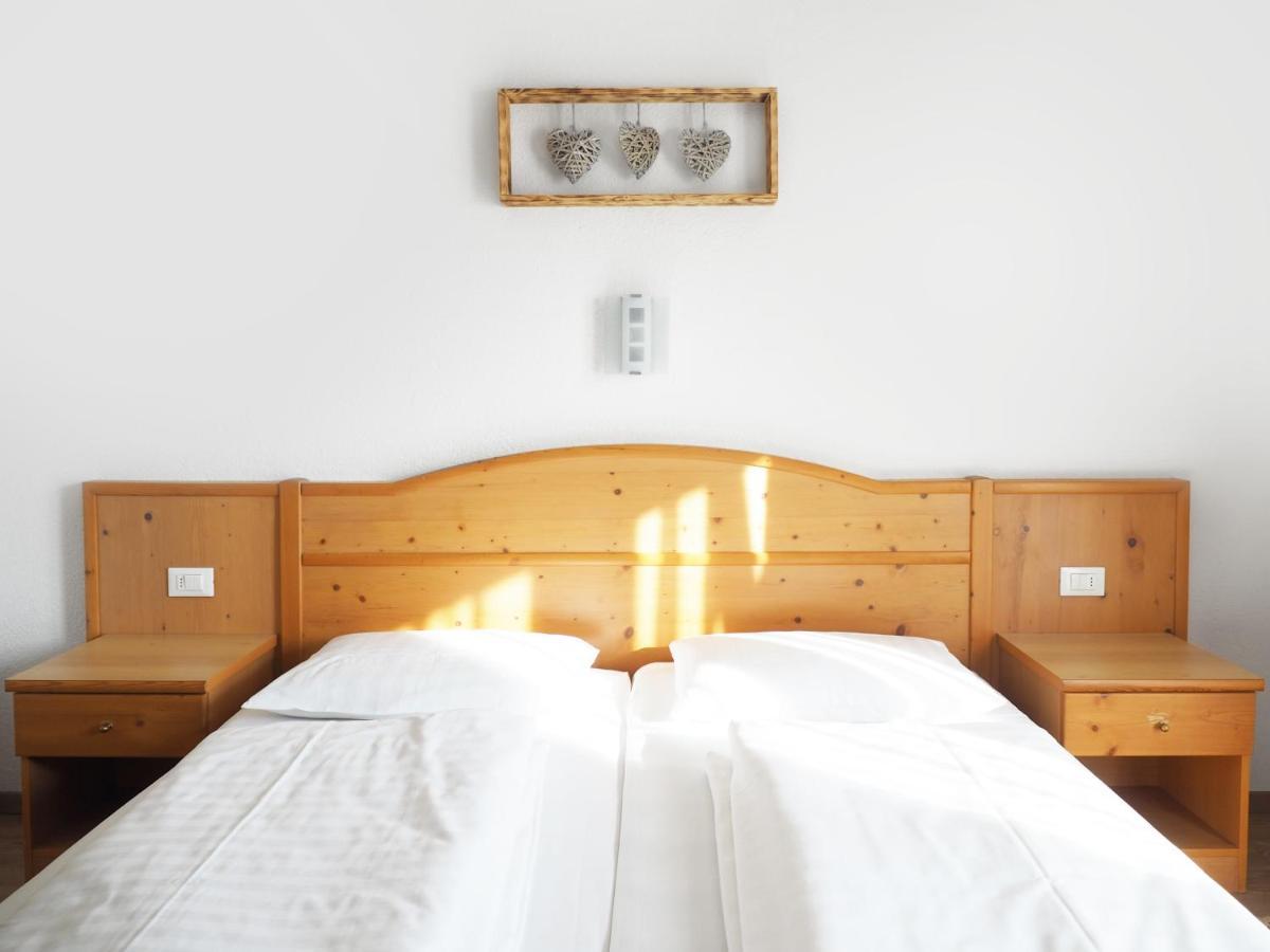 Pension Rungg Badia (South Tyrol) Bagian luar foto
