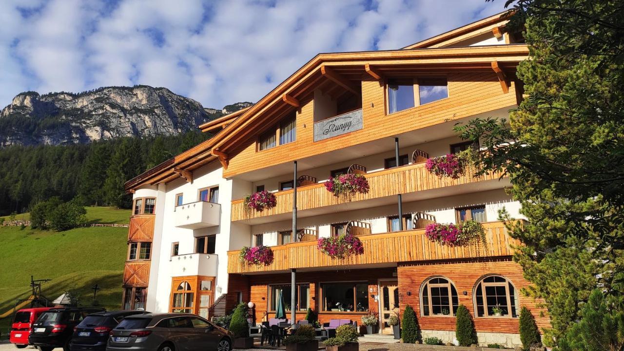 Pension Rungg Badia  Bagian luar foto