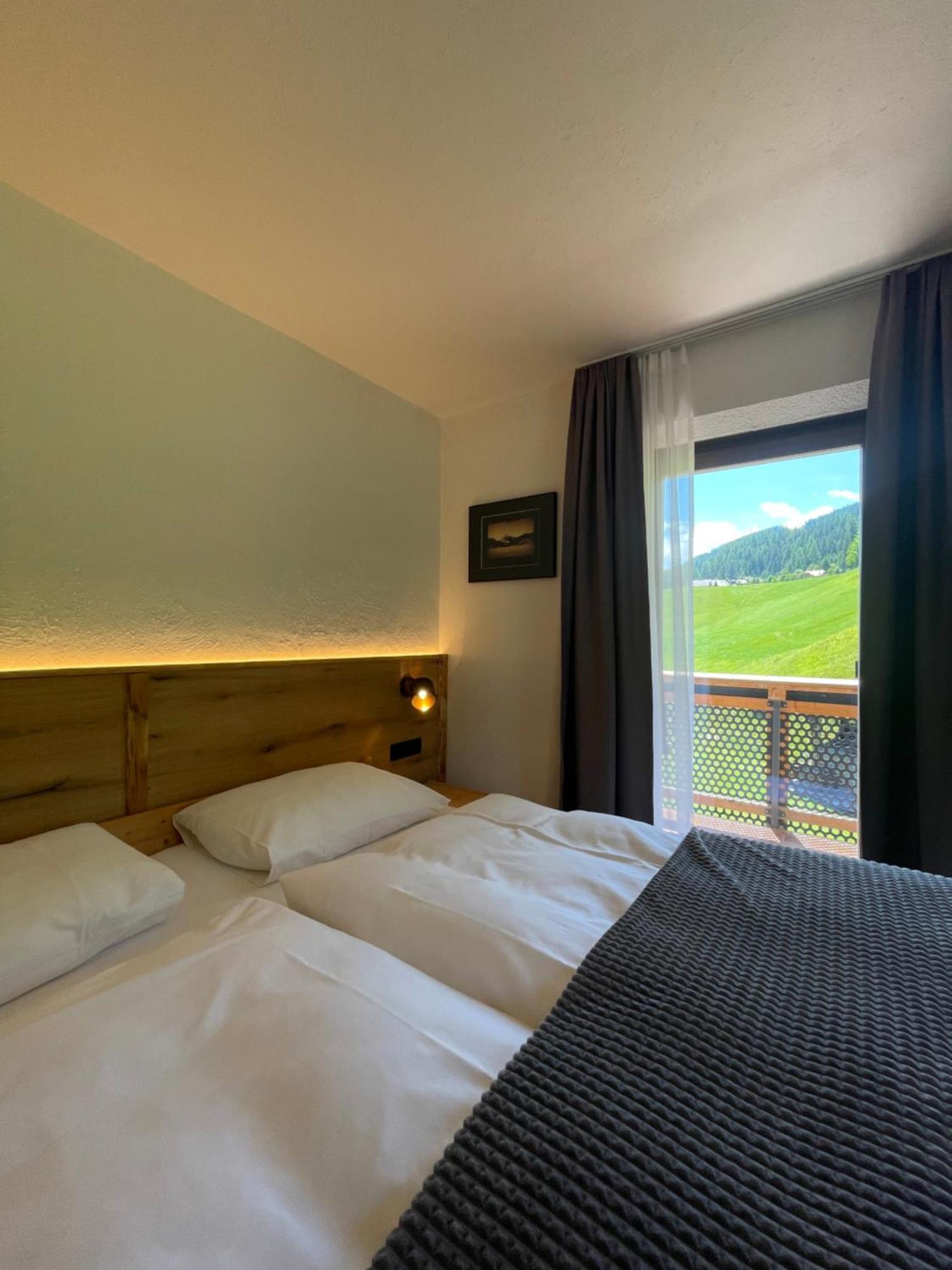 Pension Rungg Badia (South Tyrol) Bagian luar foto