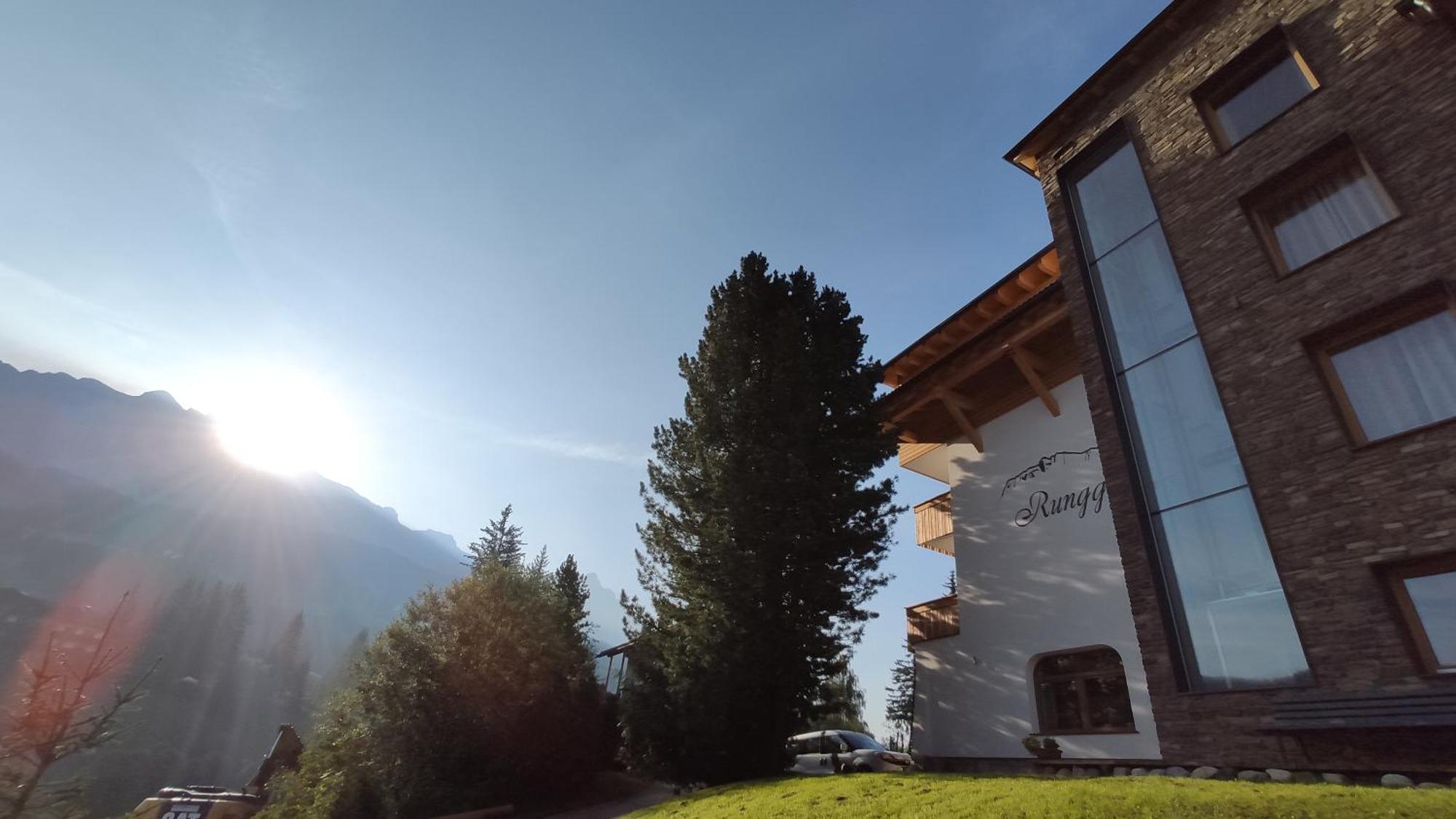 Pension Rungg Badia (South Tyrol) Bagian luar foto