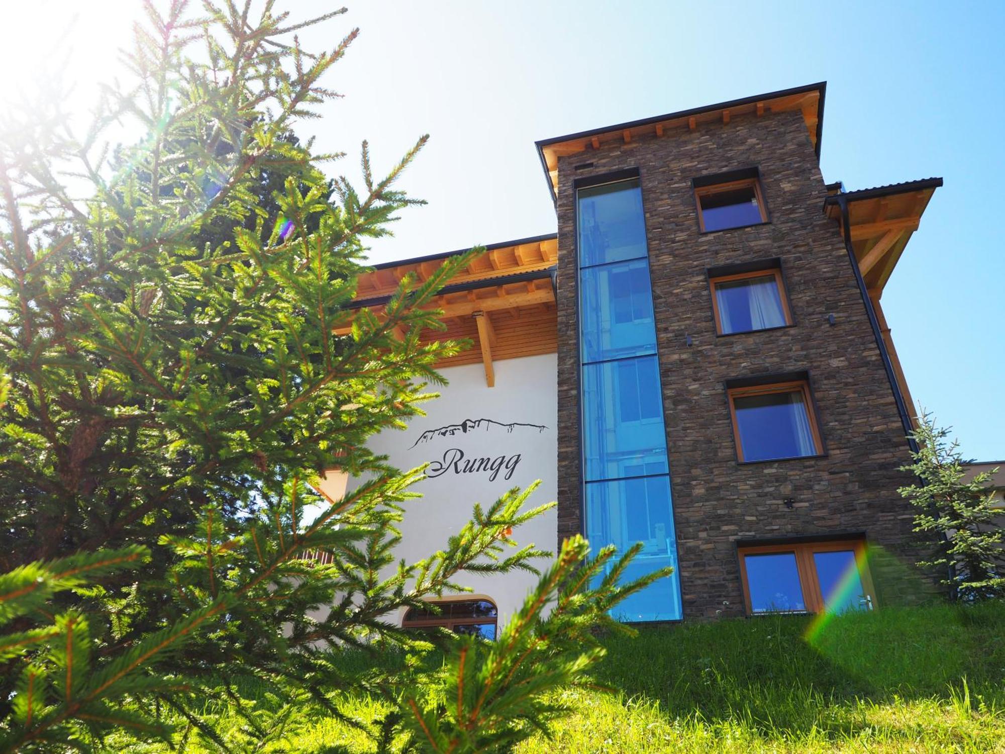 Pension Rungg Badia (South Tyrol) Bagian luar foto