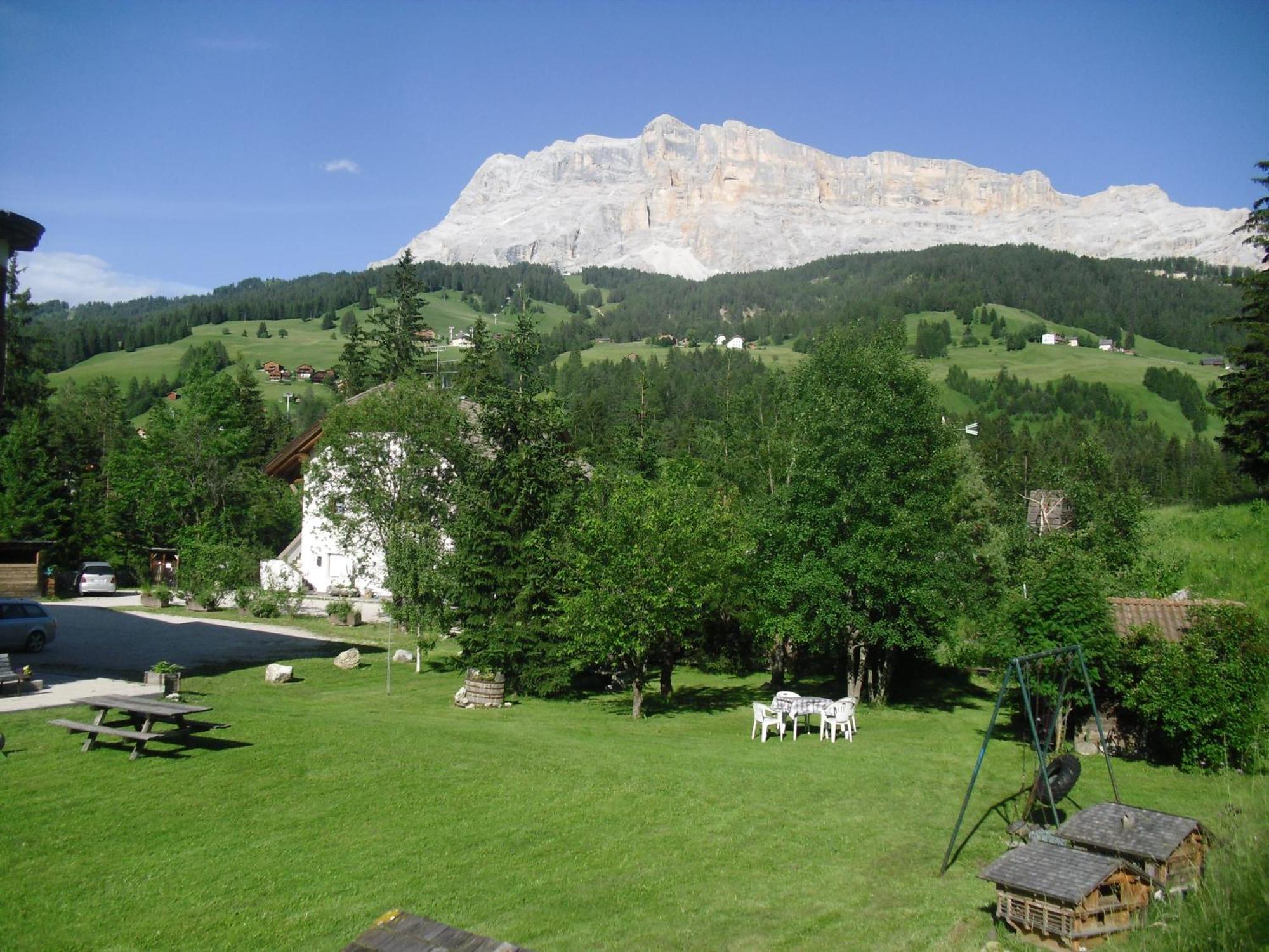 Pension Rungg Badia (South Tyrol) Bagian luar foto