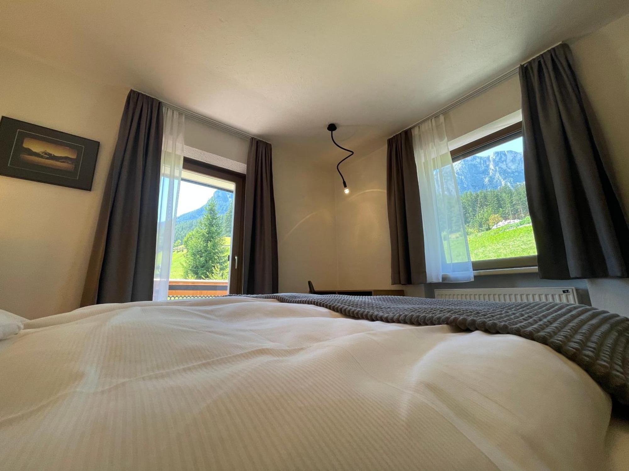 Pension Rungg Badia (South Tyrol) Bagian luar foto