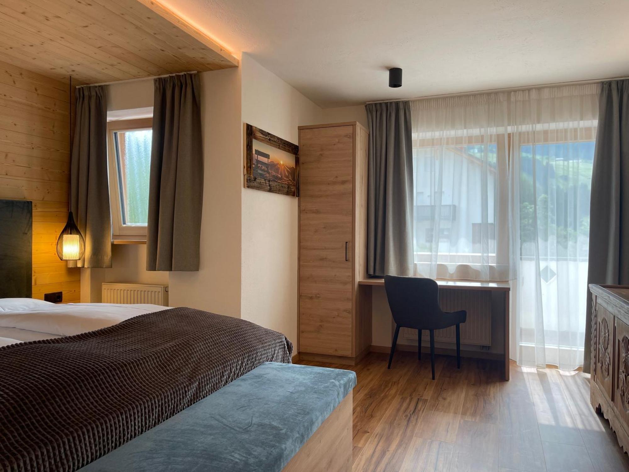 Pension Rungg Badia (South Tyrol) Bagian luar foto